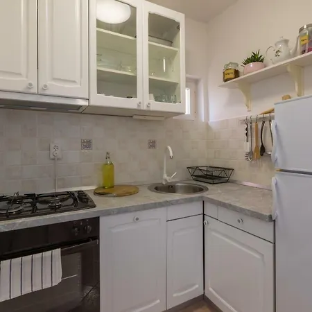 Ankica L4 Apartment *