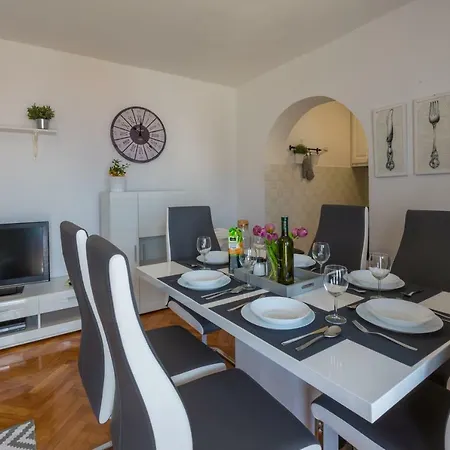 Ankica L4 Apartment
