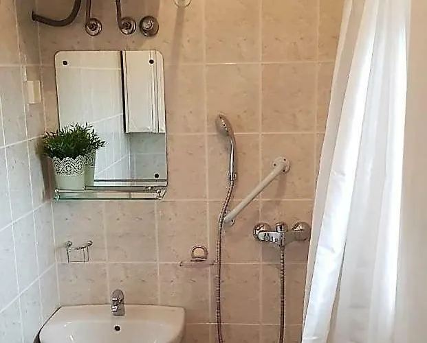 Ankica L4 *